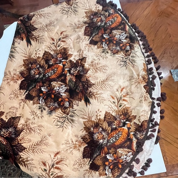 Vintage brown tasseled velour pheasant oval table cloth. So retro! - Picture 2 of 7